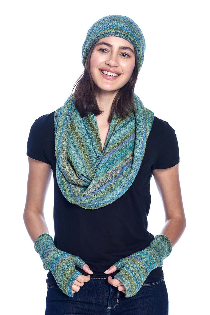 Alpaca Gloves - Printed - Seaweed by Shupaca