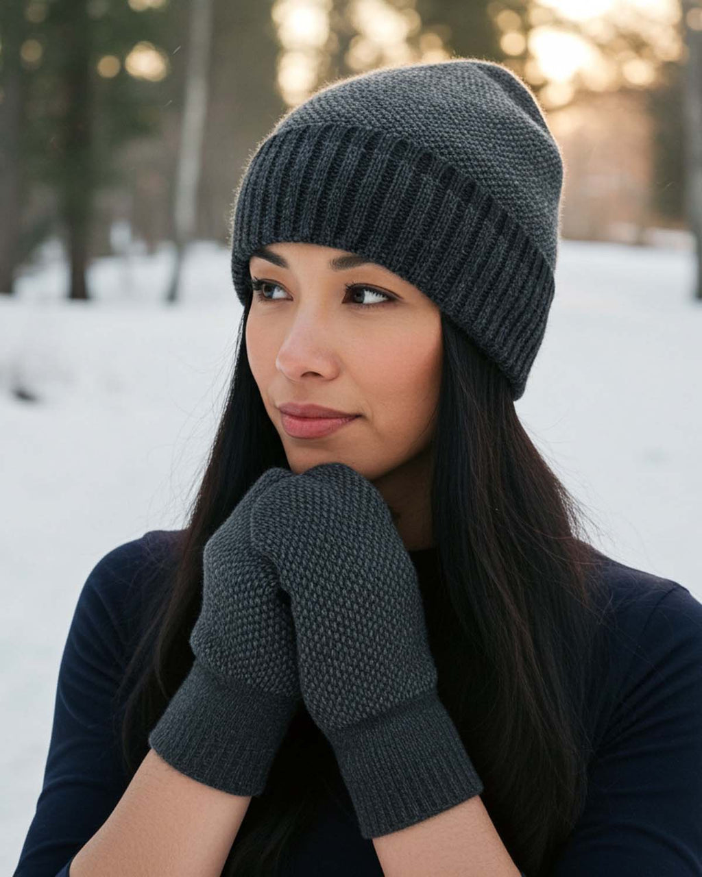 Coal alpaca gloves with honeycomb texture in charcoal, Shupaca