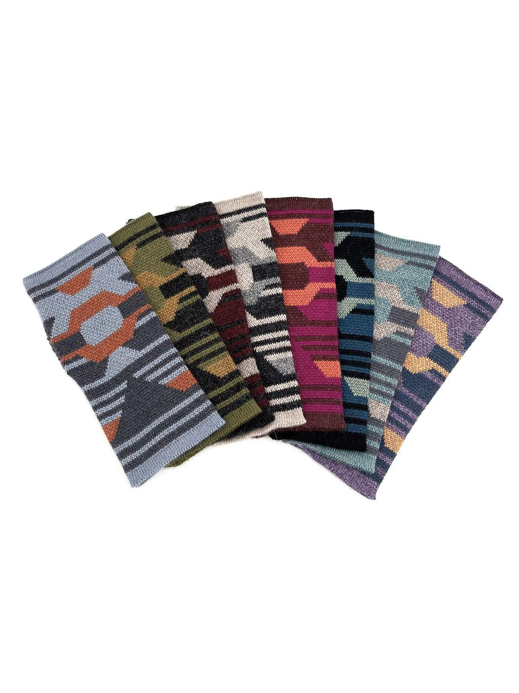 Olive alpaca gloves with geometric Incan pattern, Shupaca