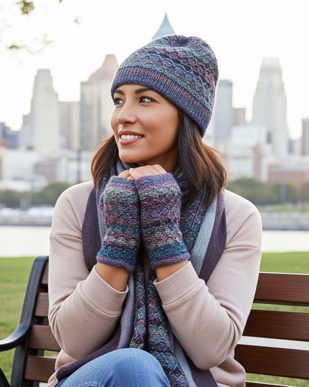 Plum alpaca gloves in Nightshade with midnight blue, Shupaca