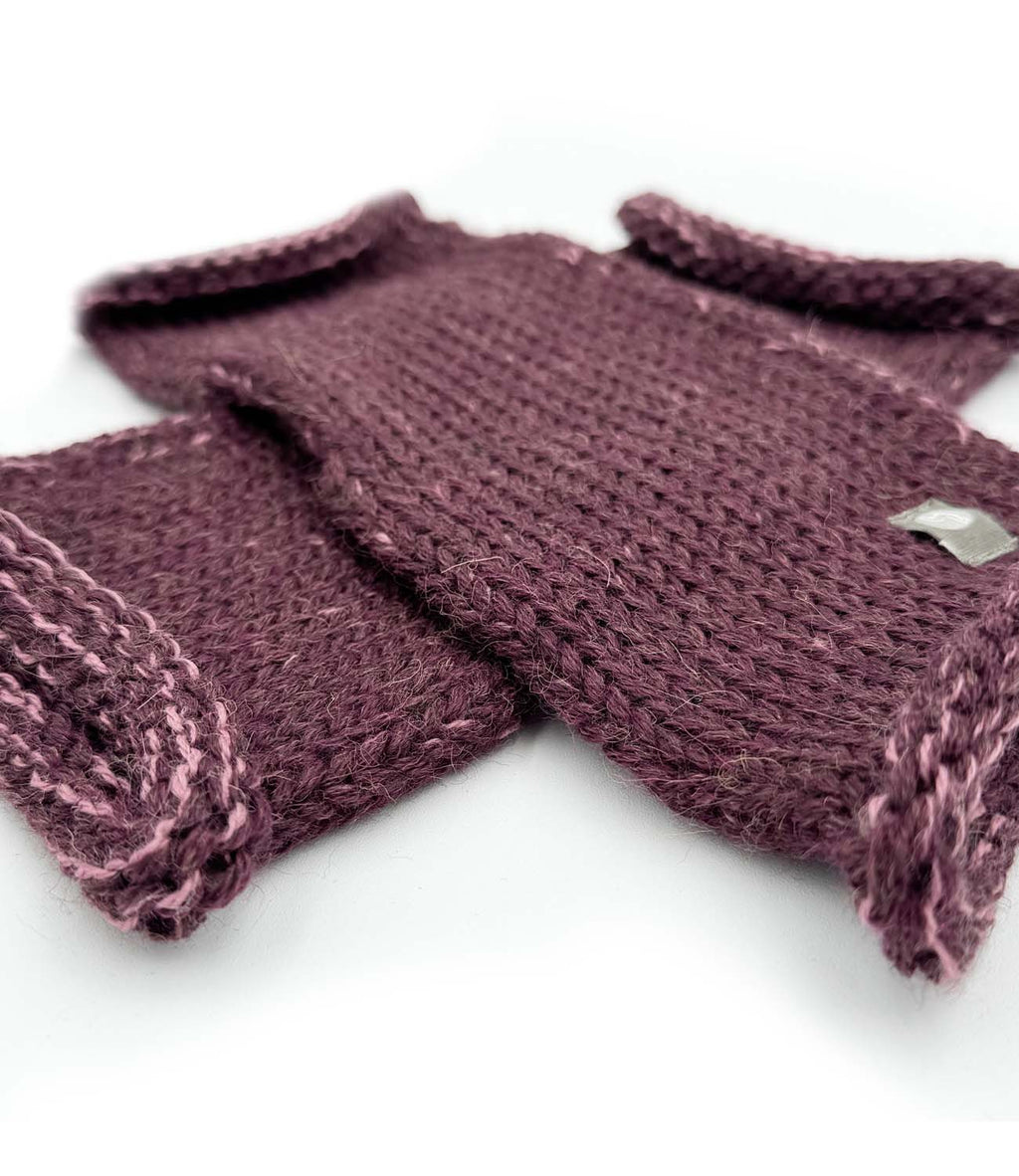 Maroon alpaca gloves with wine and plum tones, Shupaca