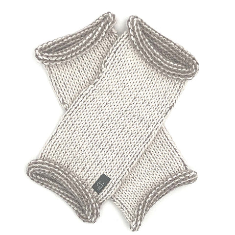 Beige alpaca gloves in Oat with soft taupe, Shupaca