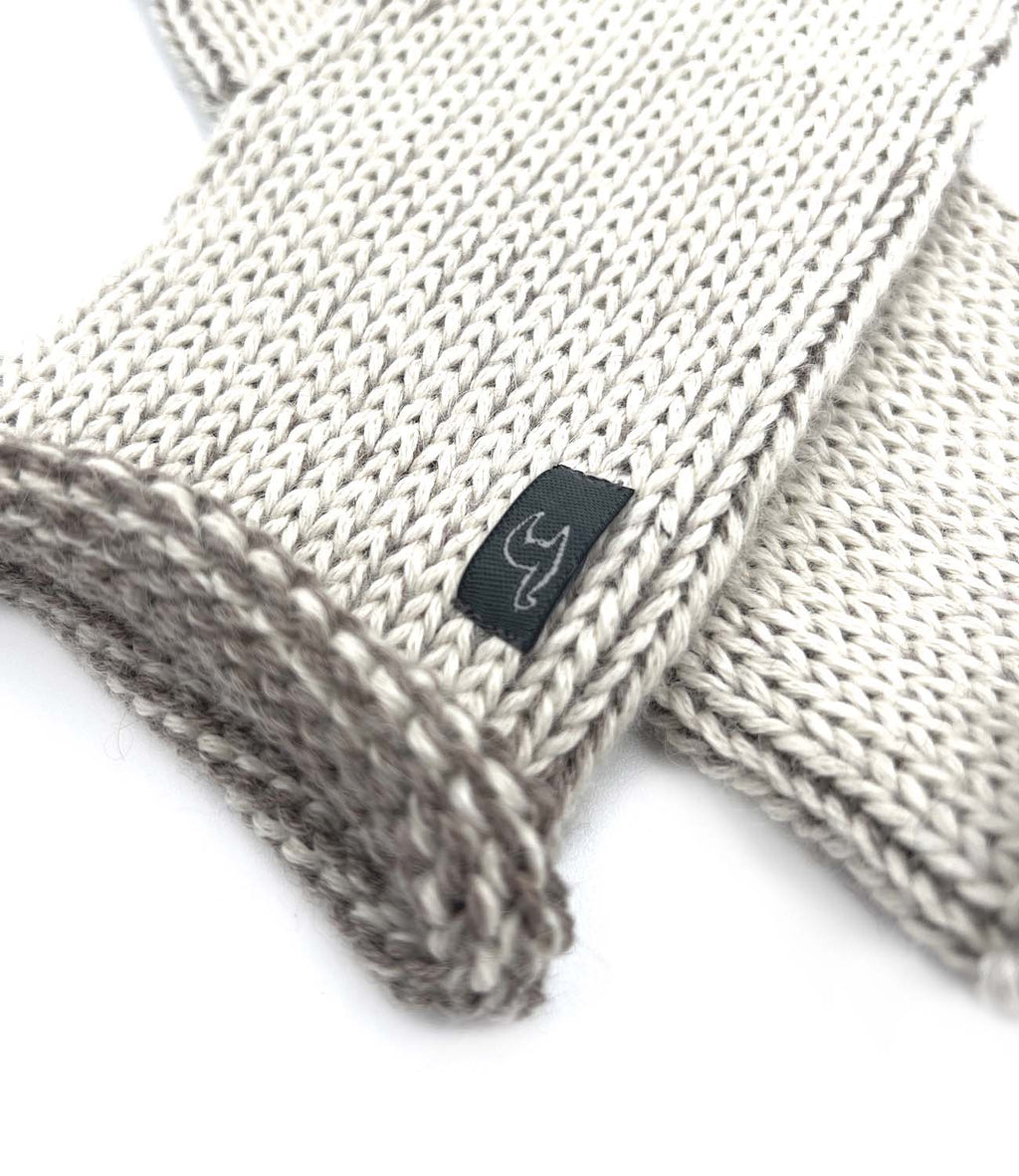 Beige alpaca gloves in Oat with soft taupe, Shupaca