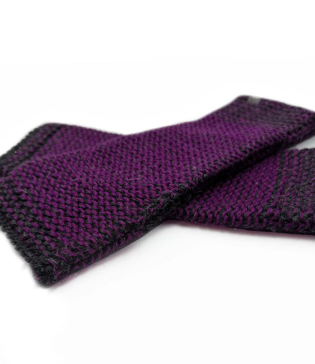 Violet alpaca gloves in Mulberry with charcoal yarns, Shupaca