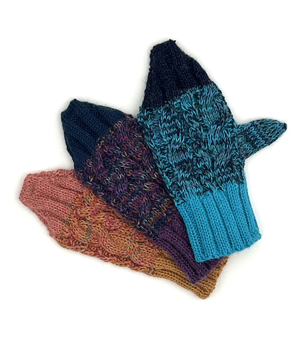 Violet Vortex kid's alpaca gloves with multicolor braid, Shupaca