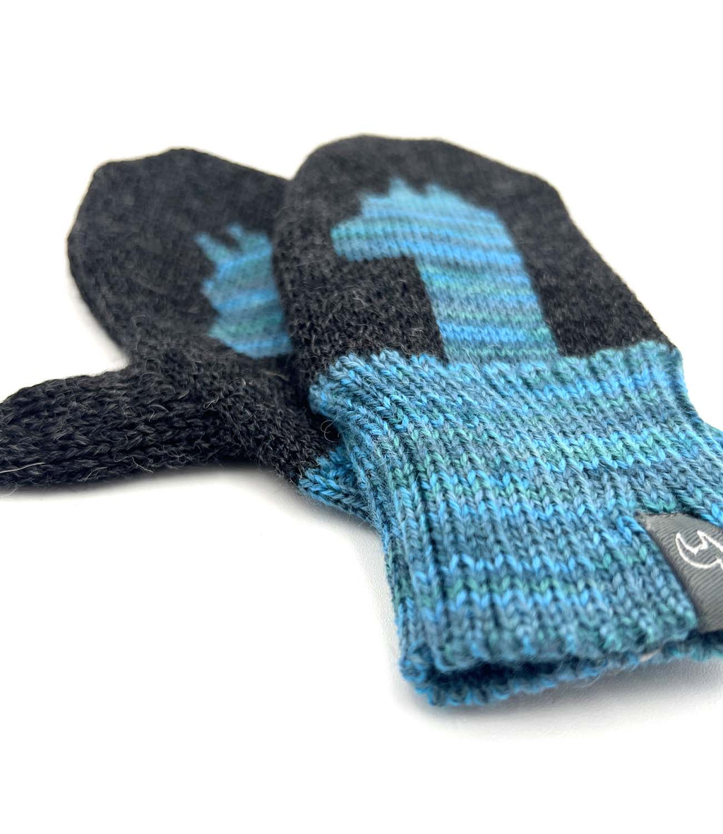 Aqua Paca kid's alpaca gloves in vibrant aqua, Shupaca