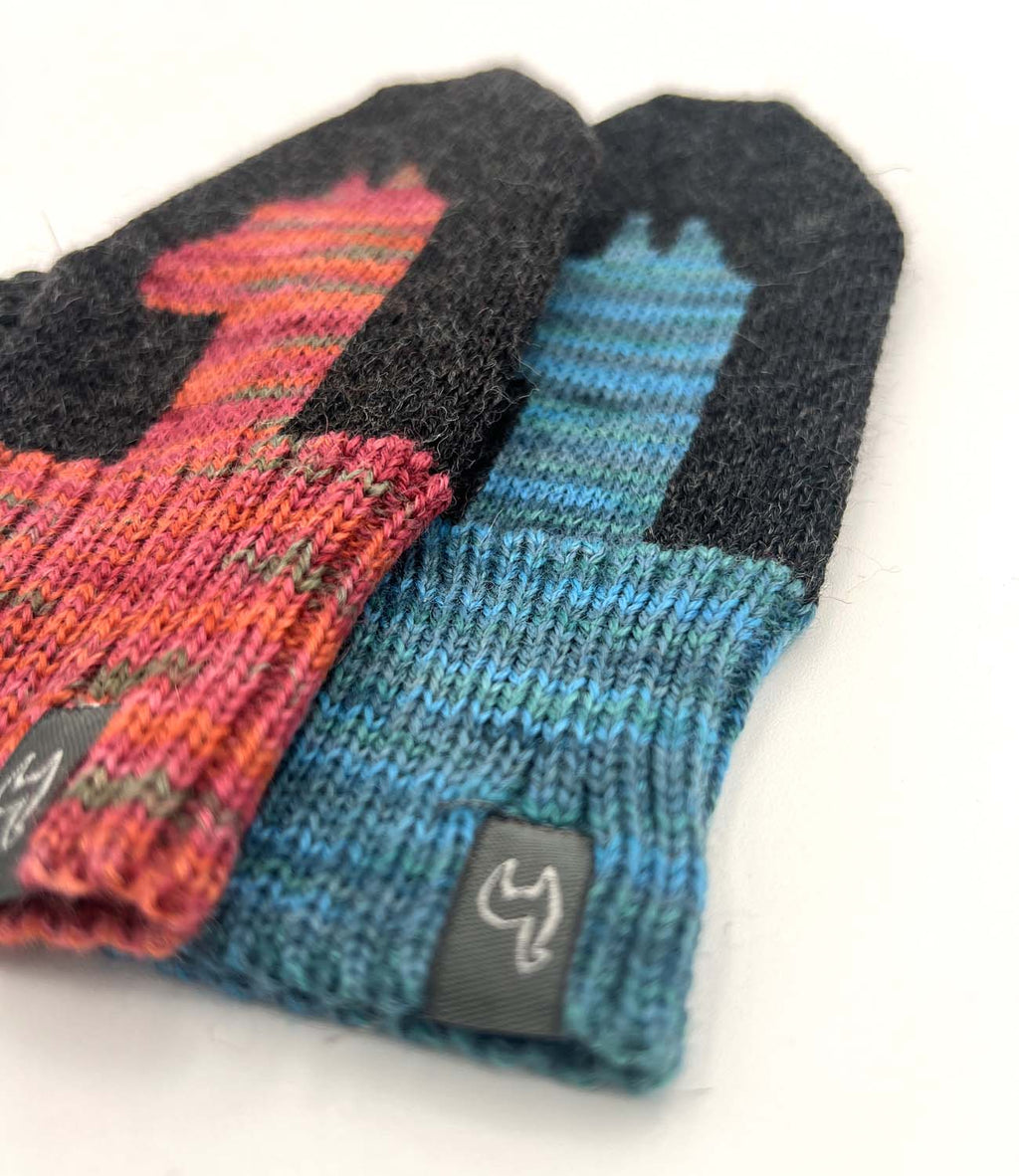 Aqua Paca kid's alpaca gloves in vibrant aqua, Shupaca