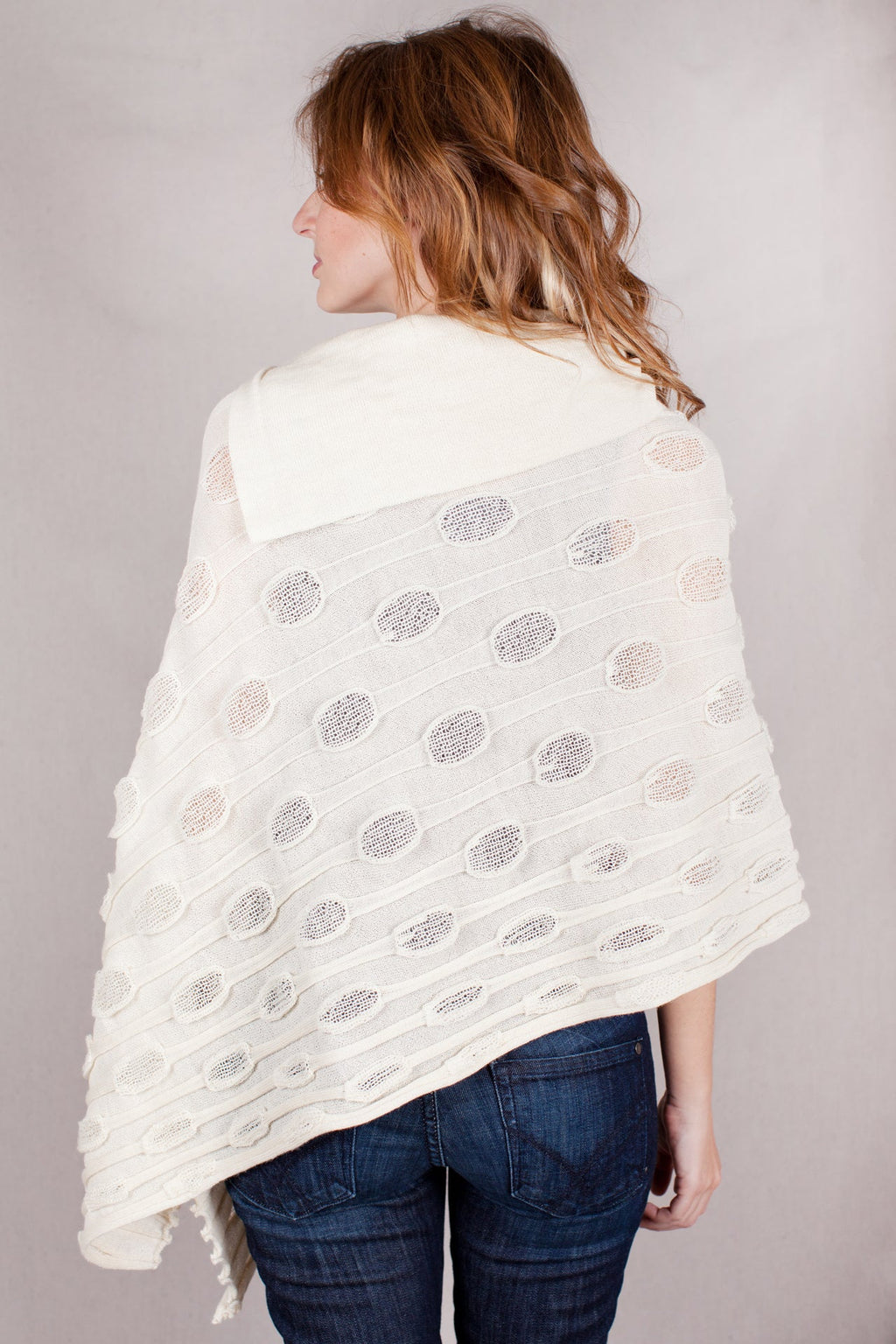 Ivory baby alpaca shawl in Globo, one size, Shupaca