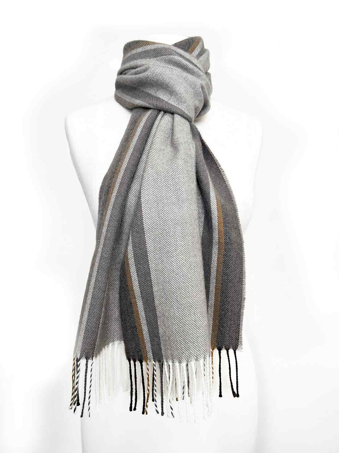ATON BABY ALPACA ビッグスカーフ - チャコールグレー Gray 100% Baby Alpaca Scarf - Dove Tail | Shupaca