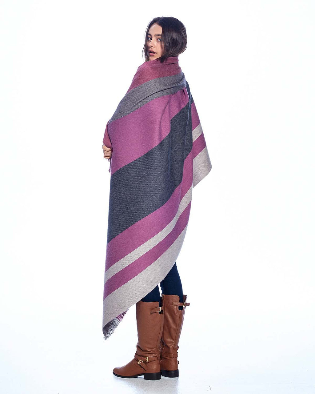 Pink alpaca reversible throw blanket in Sangria with wine and charcoal, Shupaca